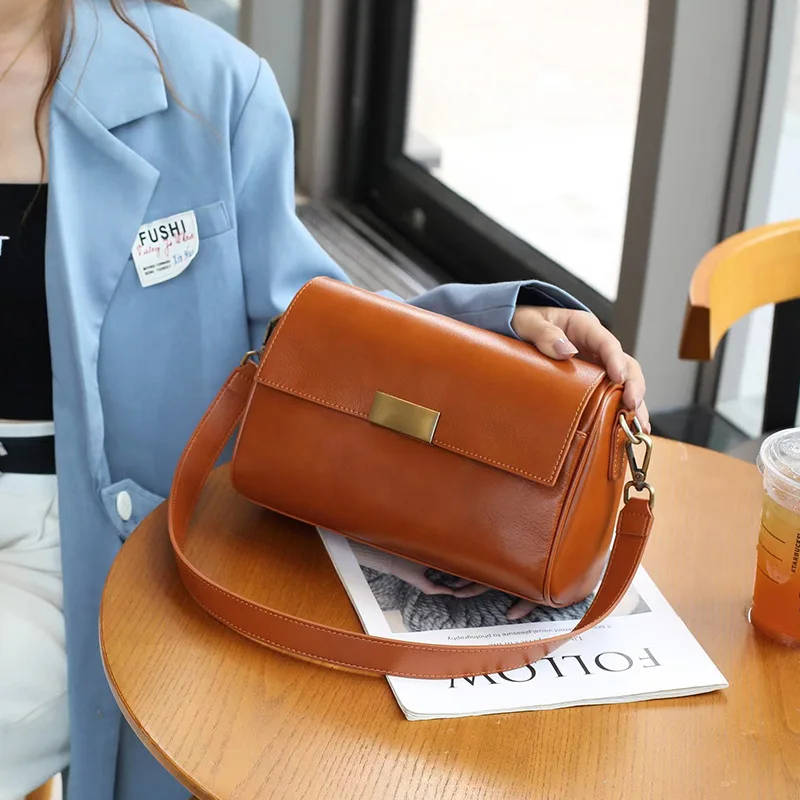 Genuine Leather Vintage Crossbody Shoulder Bag - Image 2